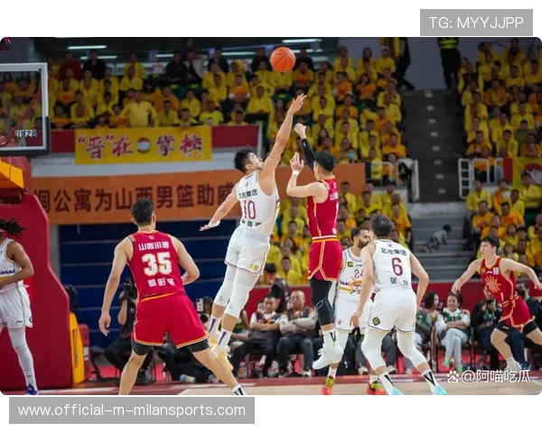 新赛季CBA42轮常规赛广东上海同组抢眼对决