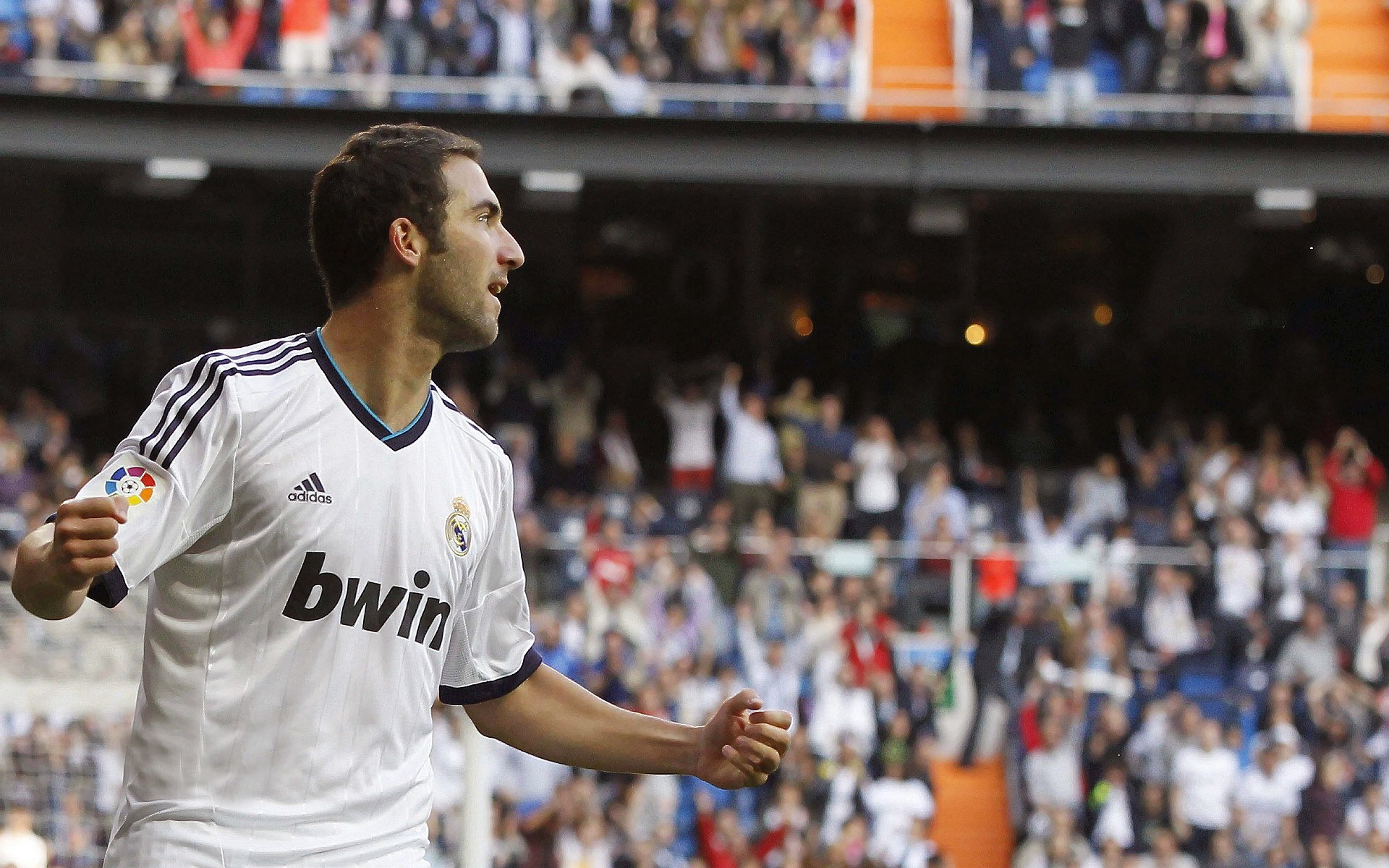 米兰全站app登录app-FIFPRO年度最佳11人：亚马尔当选票王，大巴黎占5席，贝林厄姆引热议，flfa年度最佳阵容